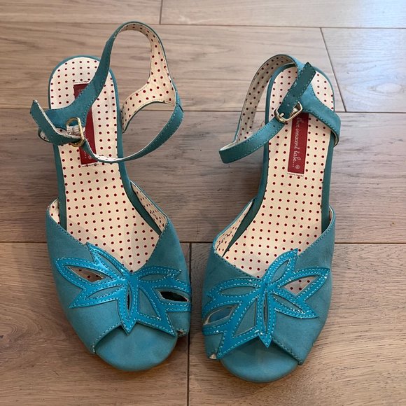 B.A.I.T. (But Another Innocent Tale) Turquoise Retro Wedge Sandals - Picture 2 of 7